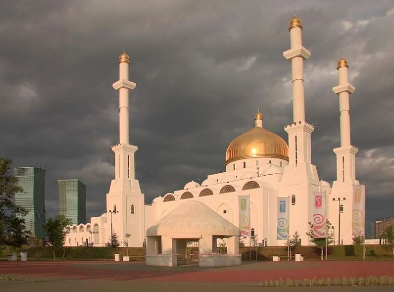 哈萨克斯坦5日游景点-阿斯塔纳中央清真寺