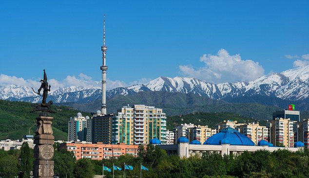 阿拉木图-阿斯塔纳8日游推进阿拉木图城市风景