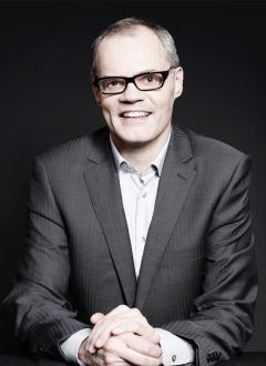 Frits van Paasschen photo