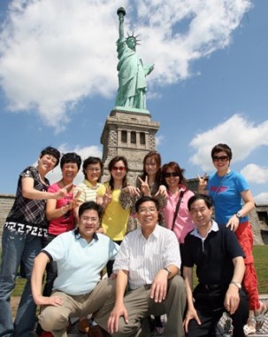 New York is a "must-see" for Chinese tourists in the U.S., with more than 200,000 visiting the city in 2010