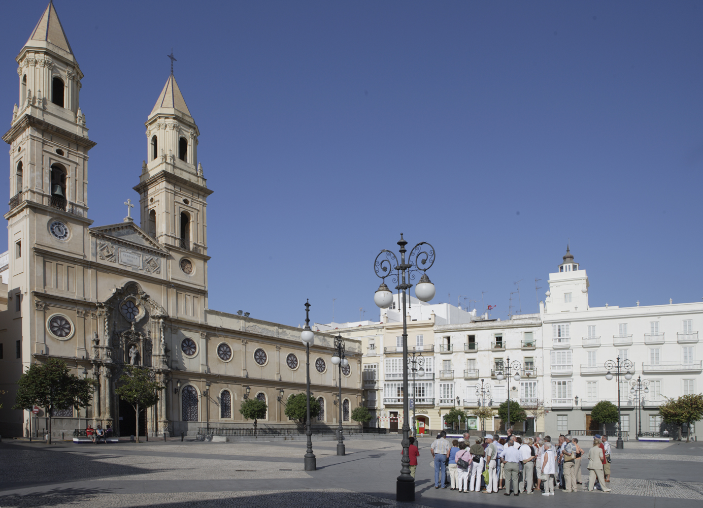 ӵ˹-ʥ¹㳡Plaza de San Antonio