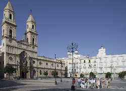 ӵ˹-ʥ¹㳡Plaza de San Antonio