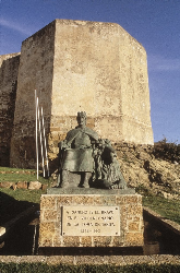 桑乔四世布拉沃纪念雕像（Monumento a Sancho IV El Bravo）