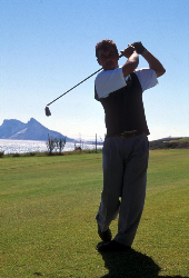 阿尔加德萨林克斯高尔夫球场（Alcaidesa Links Golf Course）