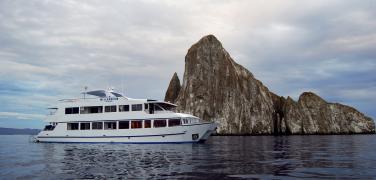 Ecuador - Galapagos First Class - Millenium Motor Catamaran