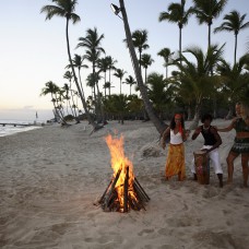 Dancing at the beach, La Romana