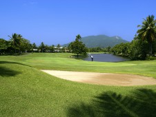 多拉达海滩高尔夫俱乐部（Playa Dorada Golf Club）