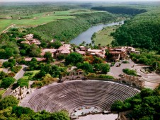 Altos de Chavón村庄的圆形剧场