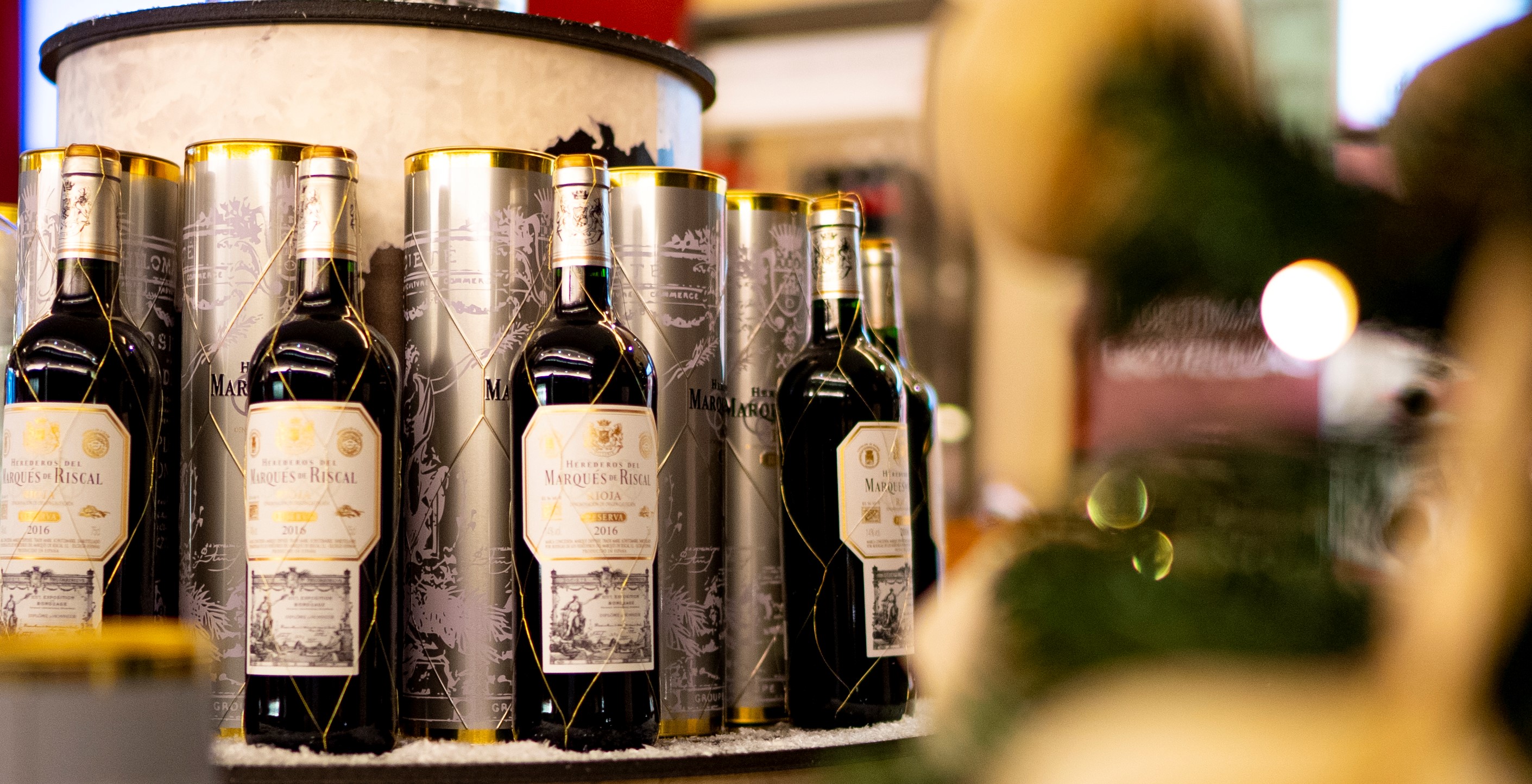 圣诞 LOOK | 瑞格尔侯爵葡萄酒温暖你的冬天