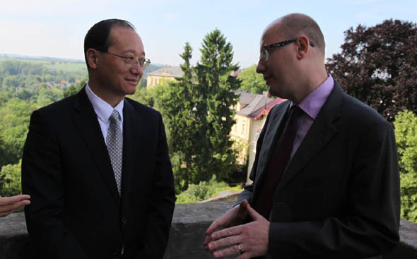 Czech Prime Minister Bohuslav Sobotka Meets with CNTA Chairman Shao Qiwei