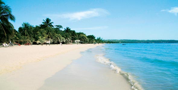 牙买加旅游 尼格瑞尔 七英里海滩