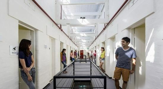 澳女子监狱改成青年旅馆 牢房变舒适小屋