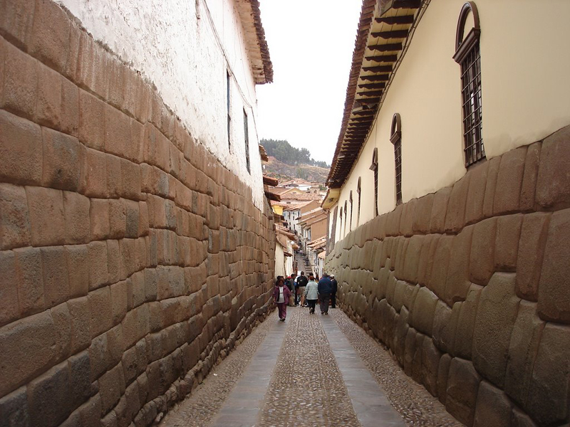 秘鲁库斯科Hatunrumiyoc街