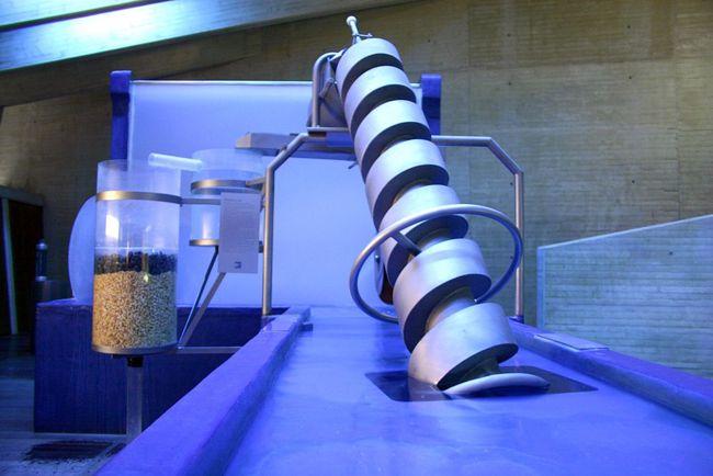 西班牙巴利亚多利德科学博物馆阿基米德式螺旋抽水机