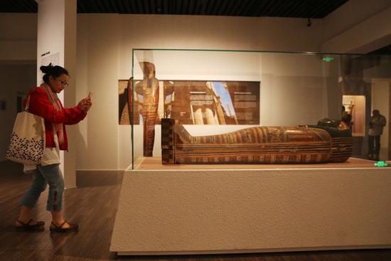 大英博物馆埃及佘盆梅海特内棺