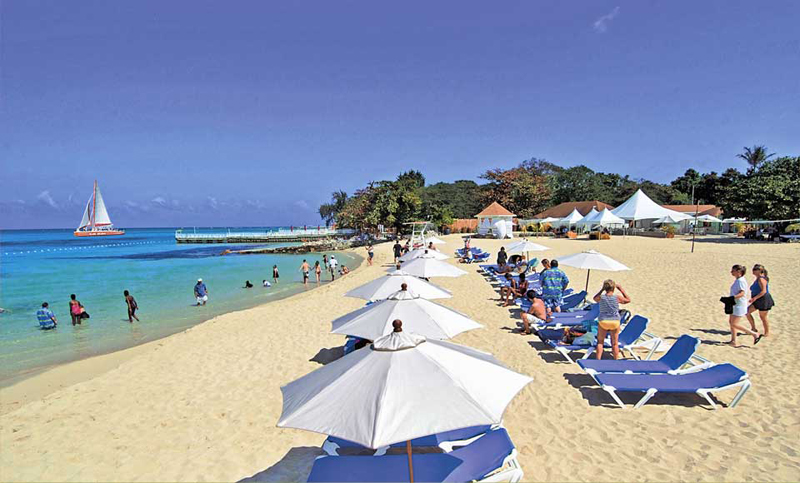 牙买加蒙特哥贝康沃尔海滩