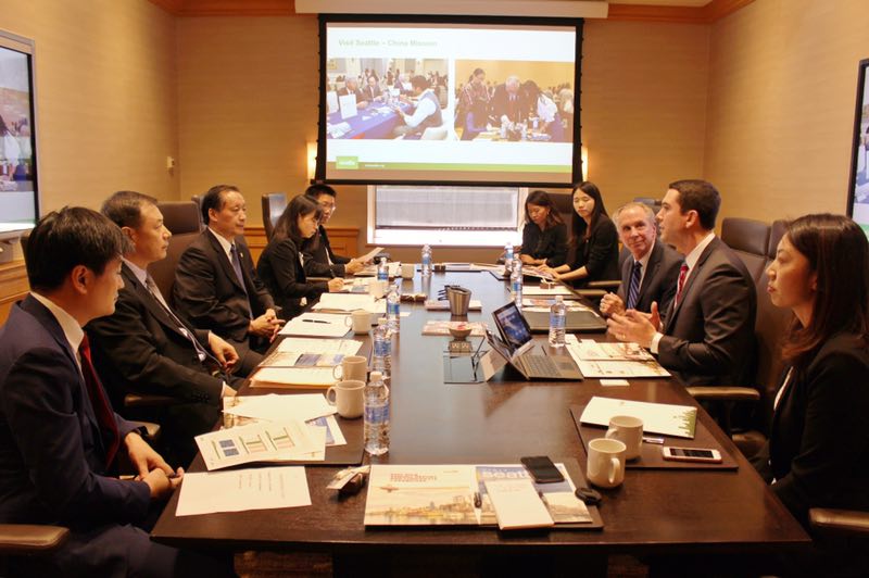 Li Jinzao Meets with Visit Seattle President & CEO