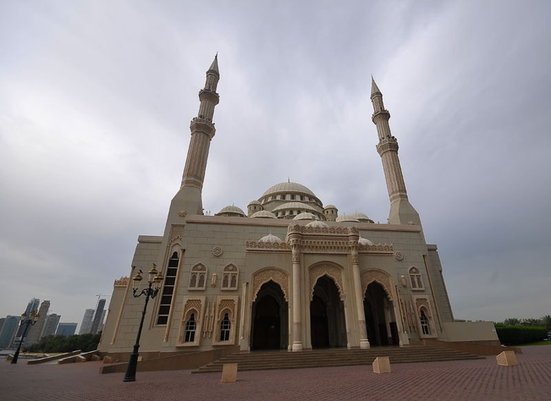 阿尔诺尔清真寺