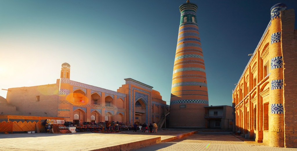 乌兹别克斯坦希瓦Islam Khoja宣礼塔和经学院
