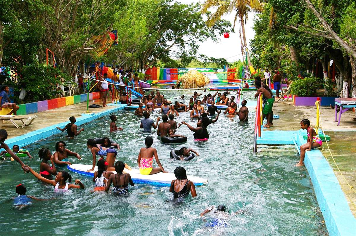 牙买加南海岸涌泉矿物浴场