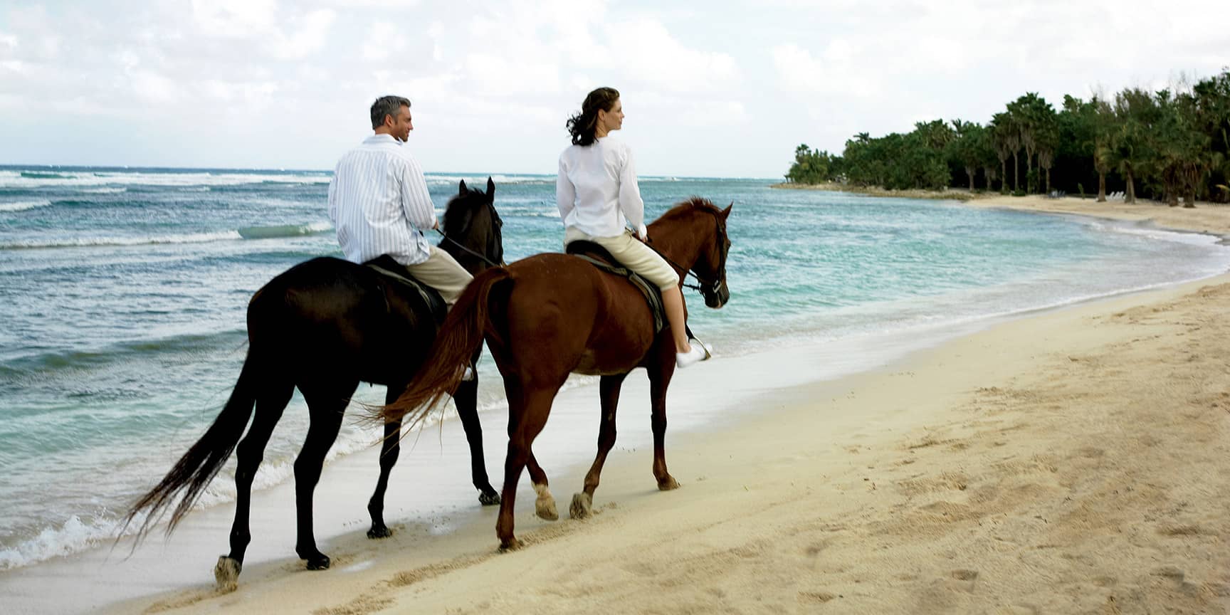 加勒比牙买加半月度假村骑马