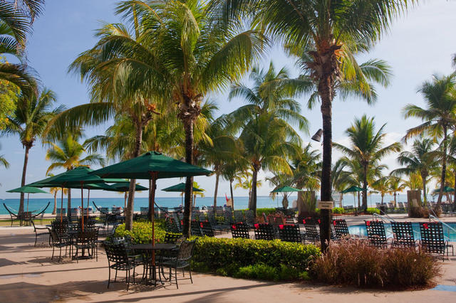 点击以下图片可近距离参观佛得岛海滩万怡度假酒店.