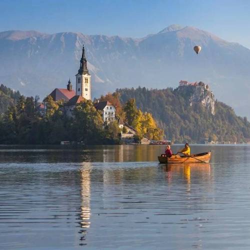 斯洛文尼亚的浪漫：不仅名中藏“LOVE”，更把情人节升级成“爱之月”